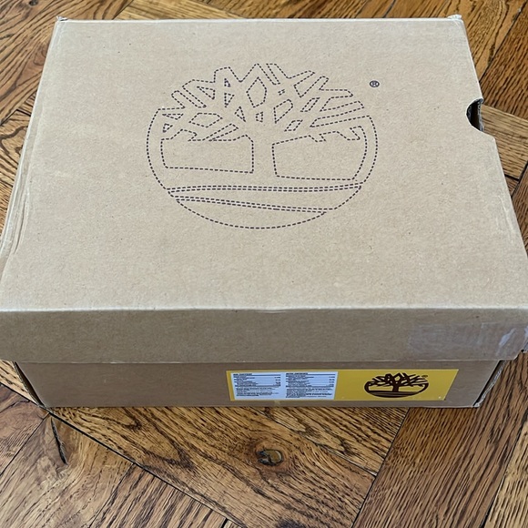 TIMBERLAND 6” SHEARLING BOOTS SIZE 12 - Picture 13 of 14